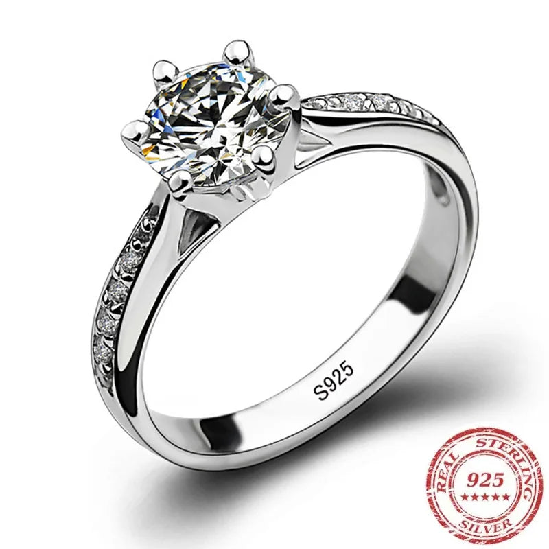 Amara Classic Sparkle Ring